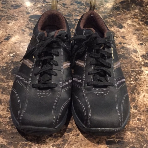 mens sketchers size 11